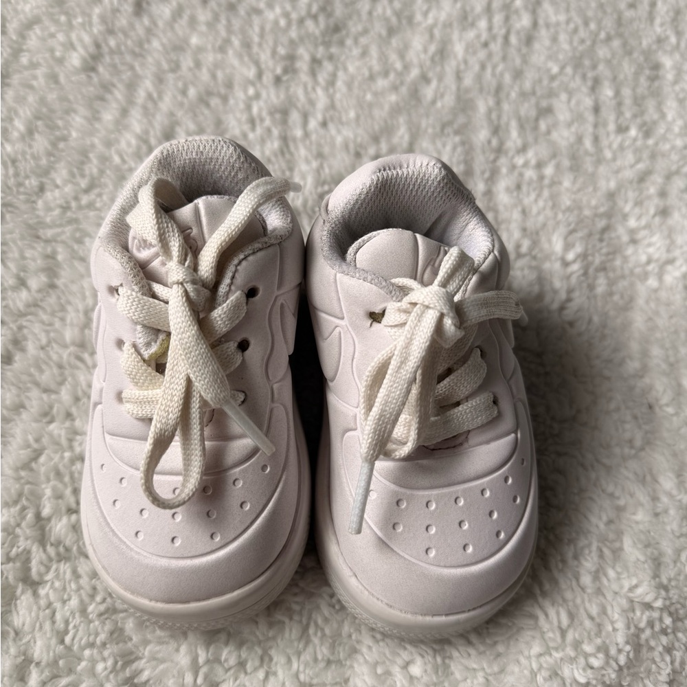 Kids White Athletic Sneakers - Casual Comfort